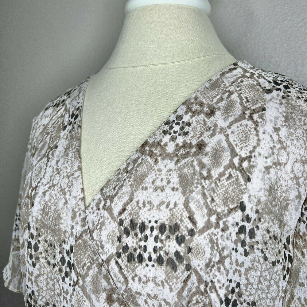 All in Favor ISABELLA Neutral Beige Snakeskin Short Sleeve Wrap Dress XL NWT - Picture 5 of 14